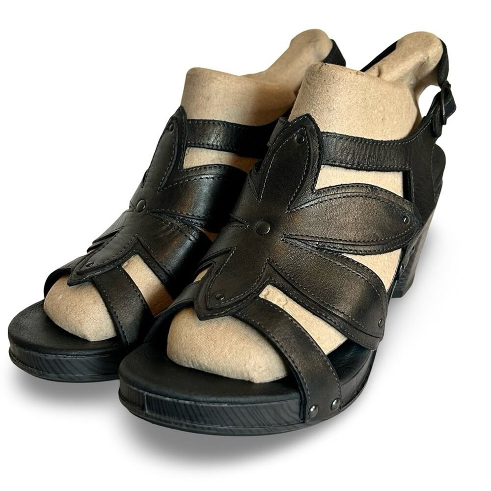 Dansko Nina Sandals Women's‎ Size 10.5 Comfort Supportive Workwear Utilitarian